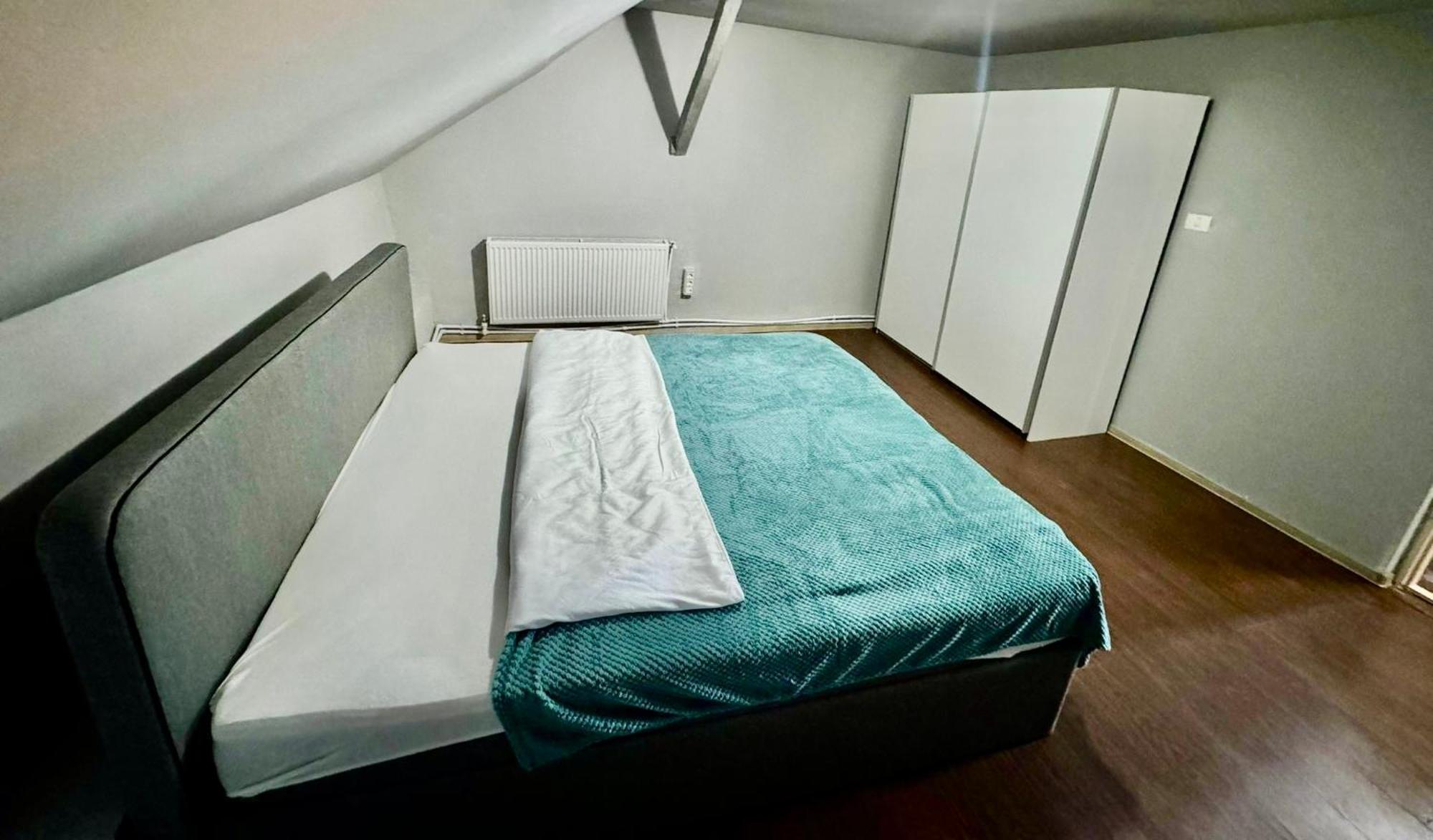 Serbian House Timisoara Bagian luar foto